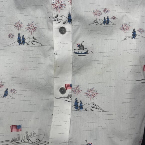 TravisMathew Mens XXL Short Sleeve Button-Up Shirt Patriotic July 4th - Picture 6 of 8